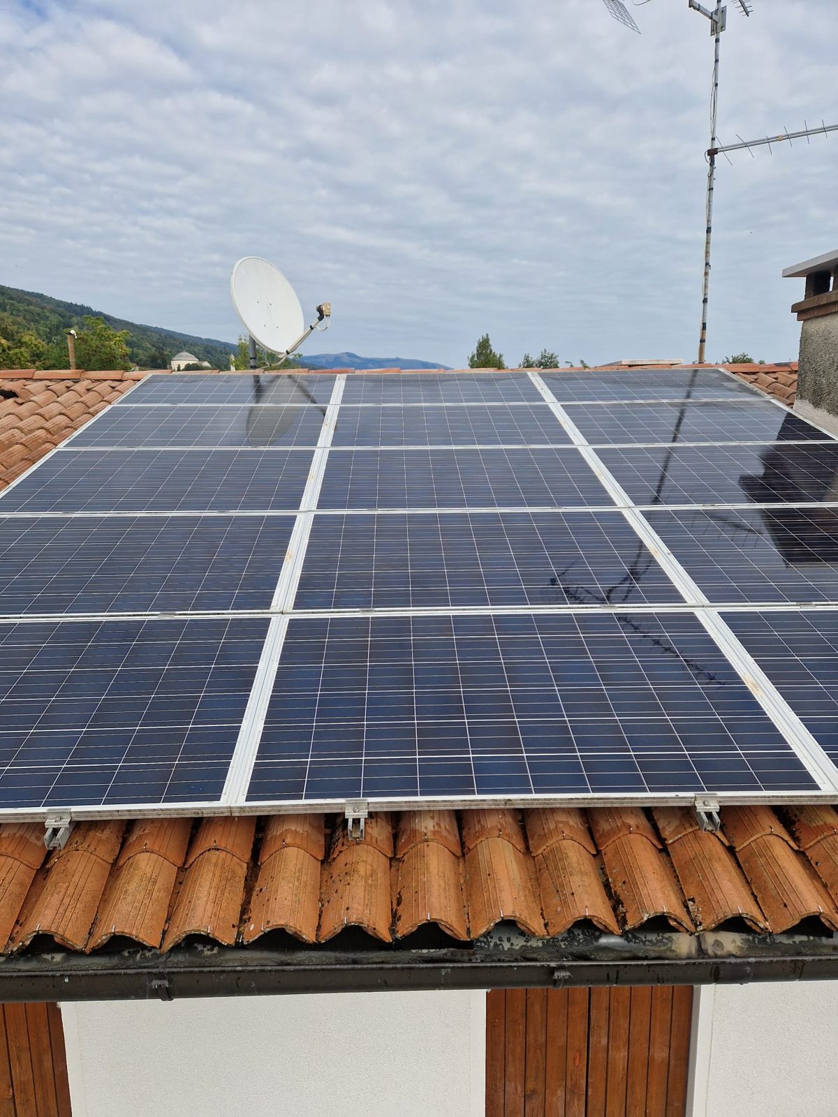 Impianto fotovoltaico con patina di sporco